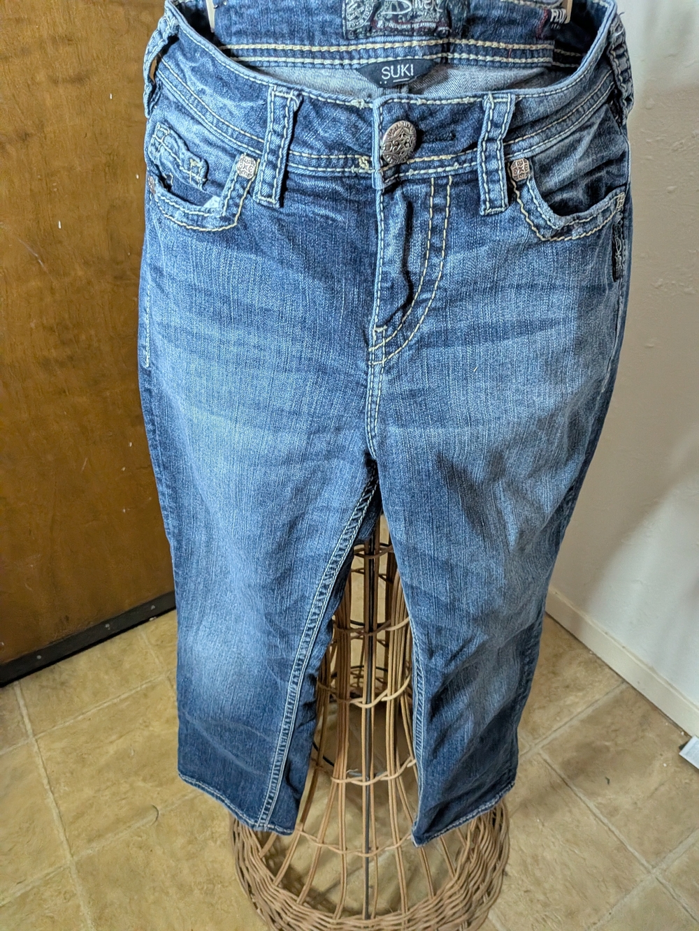 Silver Jeans Suki Straight-Leg Blue Denim